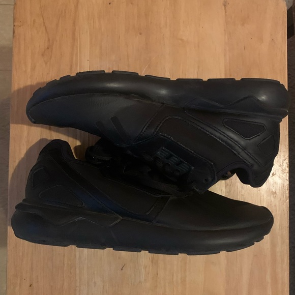 Adidas Tubular Bundle Size 9. - Picture 3 of 6